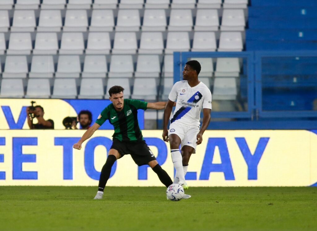 Real Madrid's €20 Million Dumfries Deal Complicates Its Own Right Back Math
