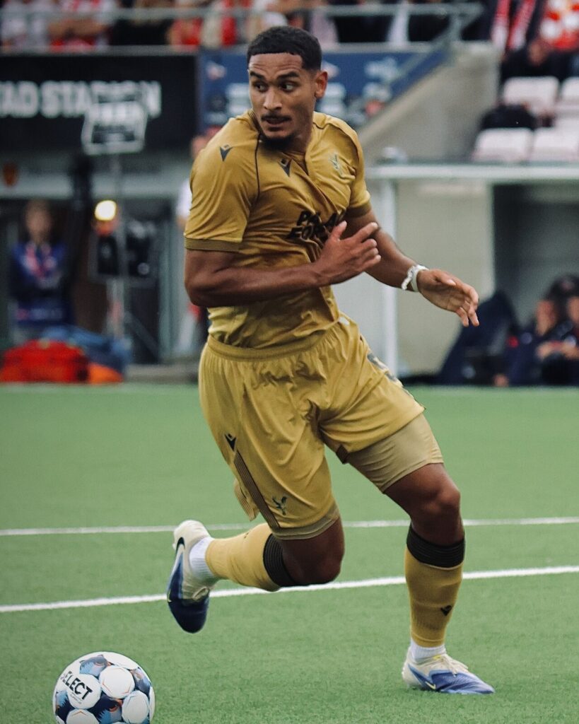 Maxence Lacroix in Crystal Palace kit during a preseason match against Fredrikstad, August 2025